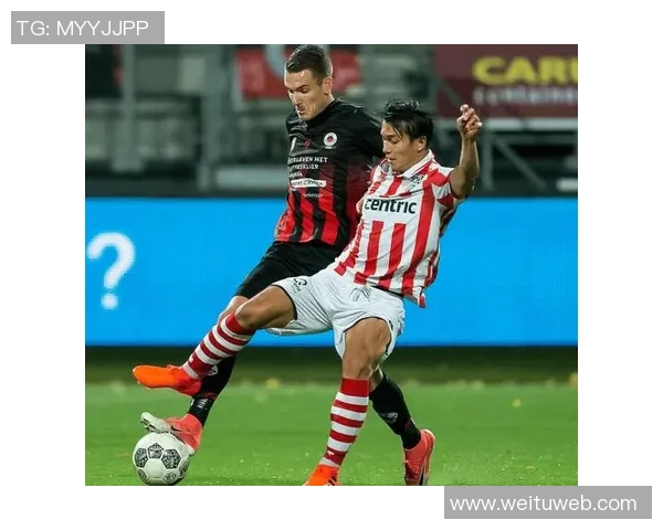 埃因霍温主场迎战鹿特丹斯巴达争夺荷甲积分榜重要胜利