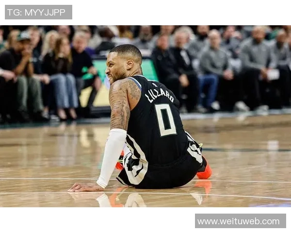 达米安利拉德的传奇之路:从新秀到NBA超级巨星的奋斗历程 达米安利拉德的传奇之路:从新秀到NBA超级巨星的奋斗历程