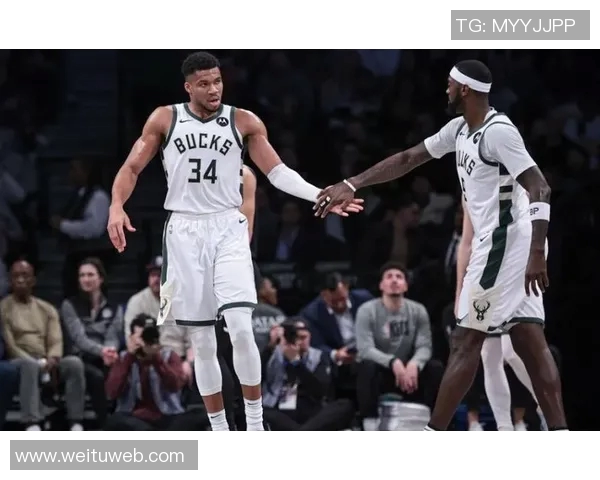 雄鹿队擒湖人队，字母哥砍下35分！新赛季冠军之路再添砝码