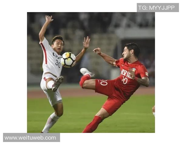 石榴杯足球比赛四强激战正酣精彩直播尽在眼前不容错过 石榴杯足球比赛四强激战正酣精彩直播尽在眼前不容错过