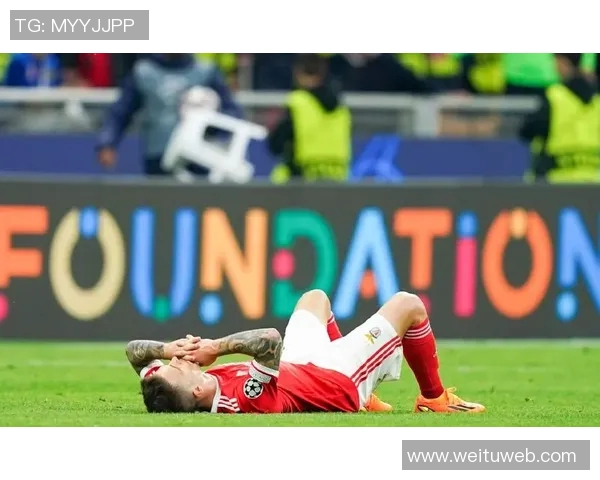 梅西正式宣布加盟曼城,震撼足坛新篇章 梅西正式宣布加盟曼城,震撼足坛新篇章