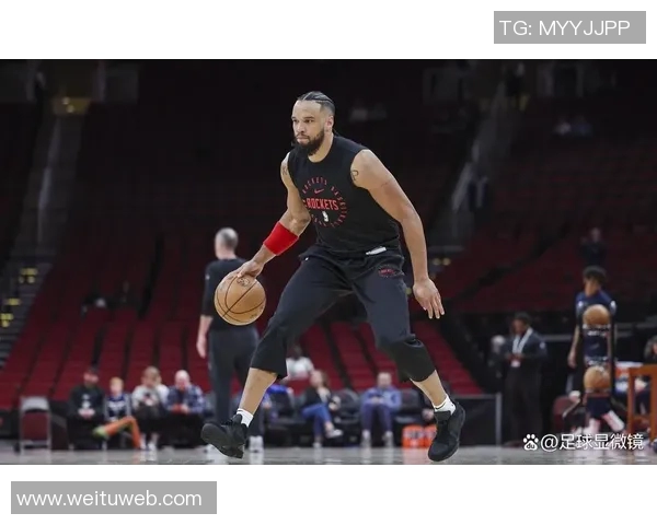 火箭队与爵士队激战四月十五日期待精彩对决与球员表现