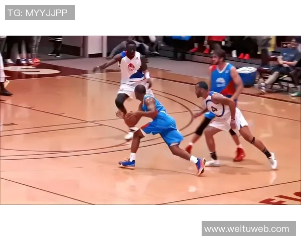 克里斯保罗训练秘籍揭秘提升篮球技巧与竞技状态的关键方法