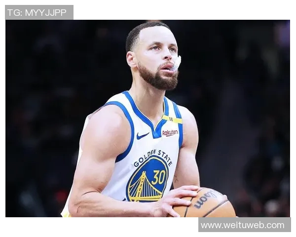 勇士主场击败黄蜂，库里砍下28分——耀眼表现点燃全场