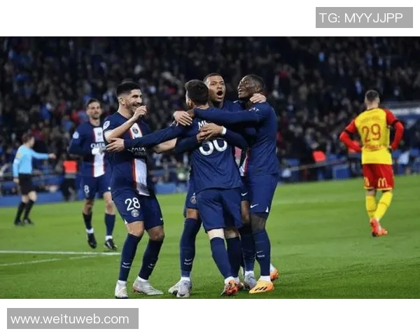 法甲精彩对决昂热迎战亚眠双方争夺积分激烈进行中